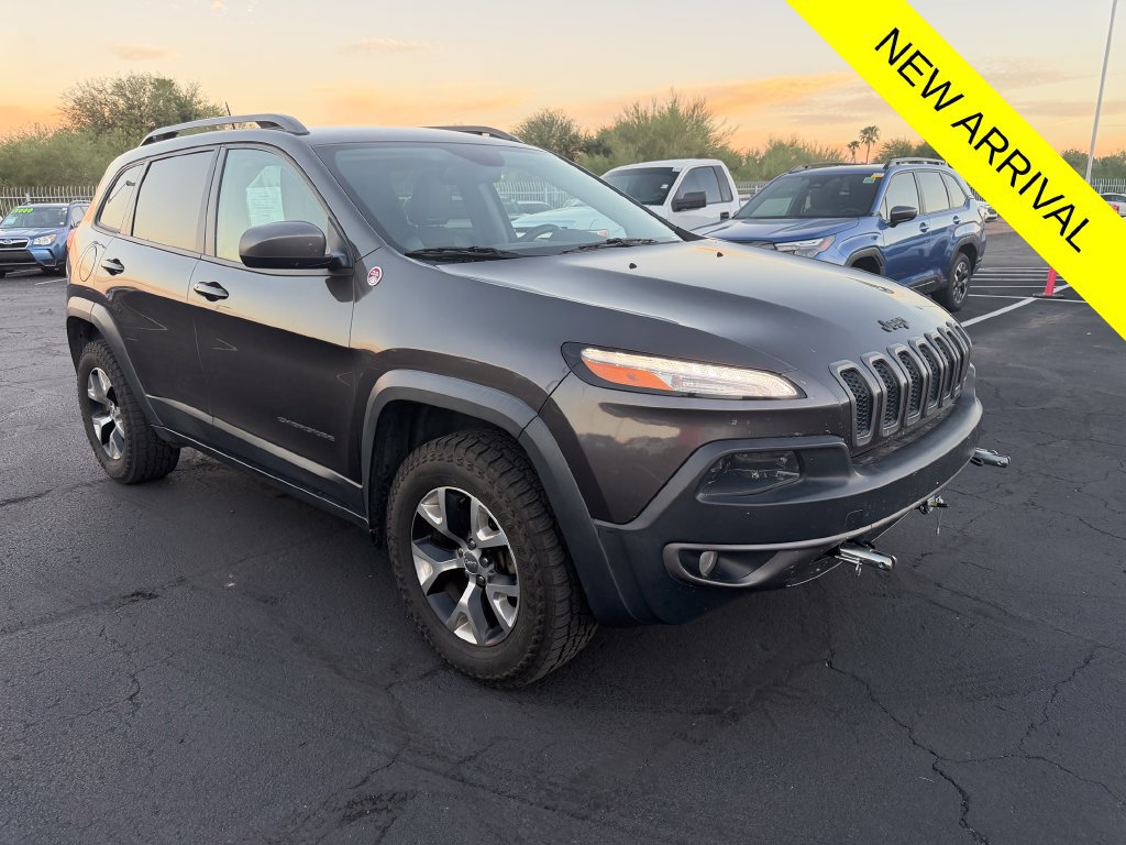 Used 2016 Jeep Cherokee Trailhawk w/ Comfort/Convenience Group