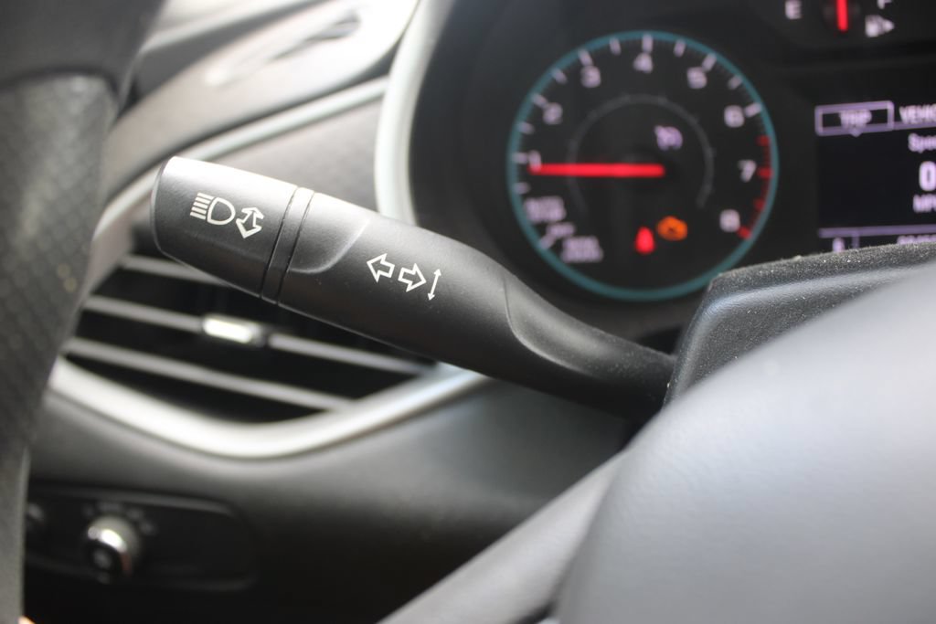Used 2022 Chevrolet Malibu LT FWD image 23