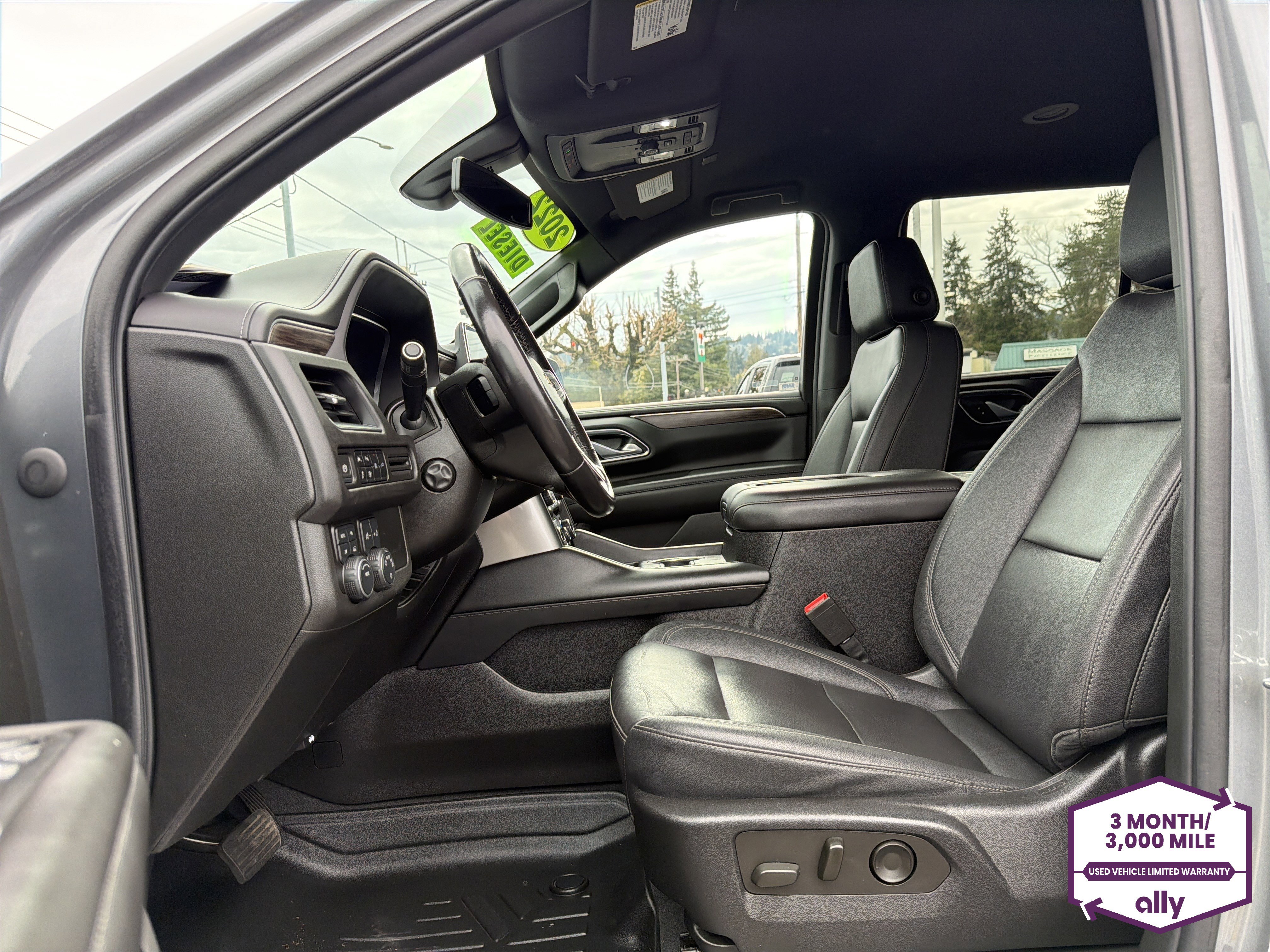 Used 2022 Chevrolet Tahoe LT w/ Luxury Package image 10