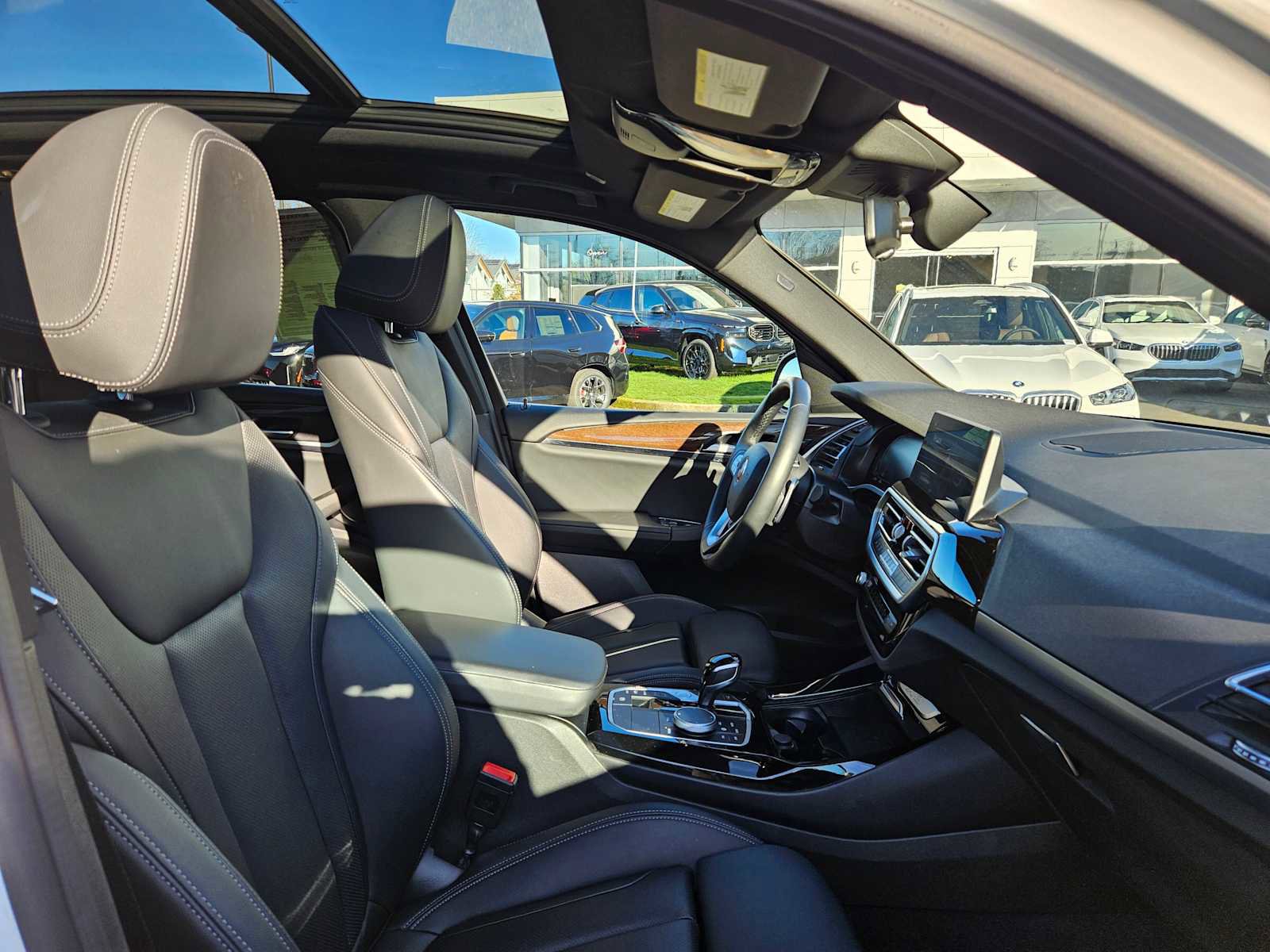 Used 2023 BMW X3 xDrive30i image 11