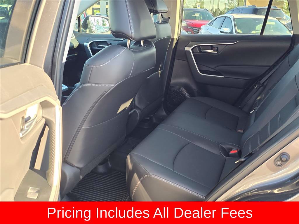Used 2023 Toyota RAV4 XLE Premium FWD image 10
