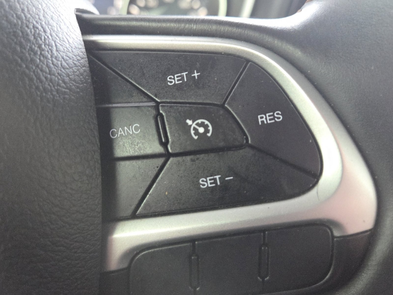 Used 2018 Jeep Compass Limited image 6