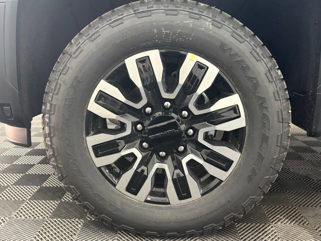 New 2026 GMC Sierra 2500 Denali Ultimate AWD/4WD image 18