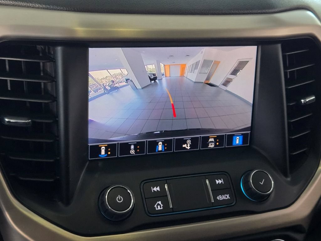 Certified 2023 GMC Acadia Denali w/ Denali Ultimate Package AWD/4WD image 28