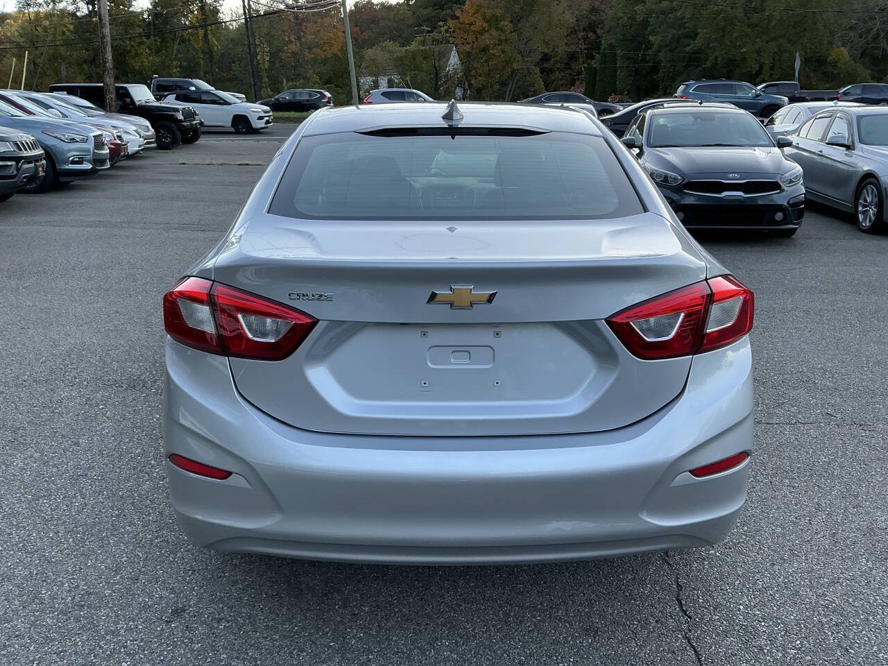 Used 2018 Chevrolet Cruze LT FWD image 7