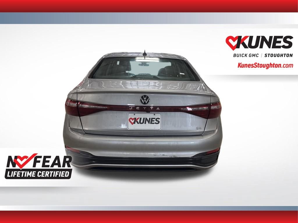Used 2025 Volkswagen Jetta SE image 10