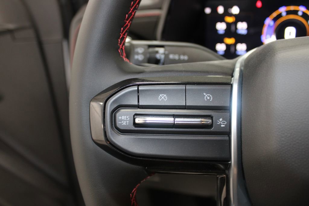 New 2025 Chevrolet Colorado Z71 w/ Midnight Edition AWD/4WD image 32