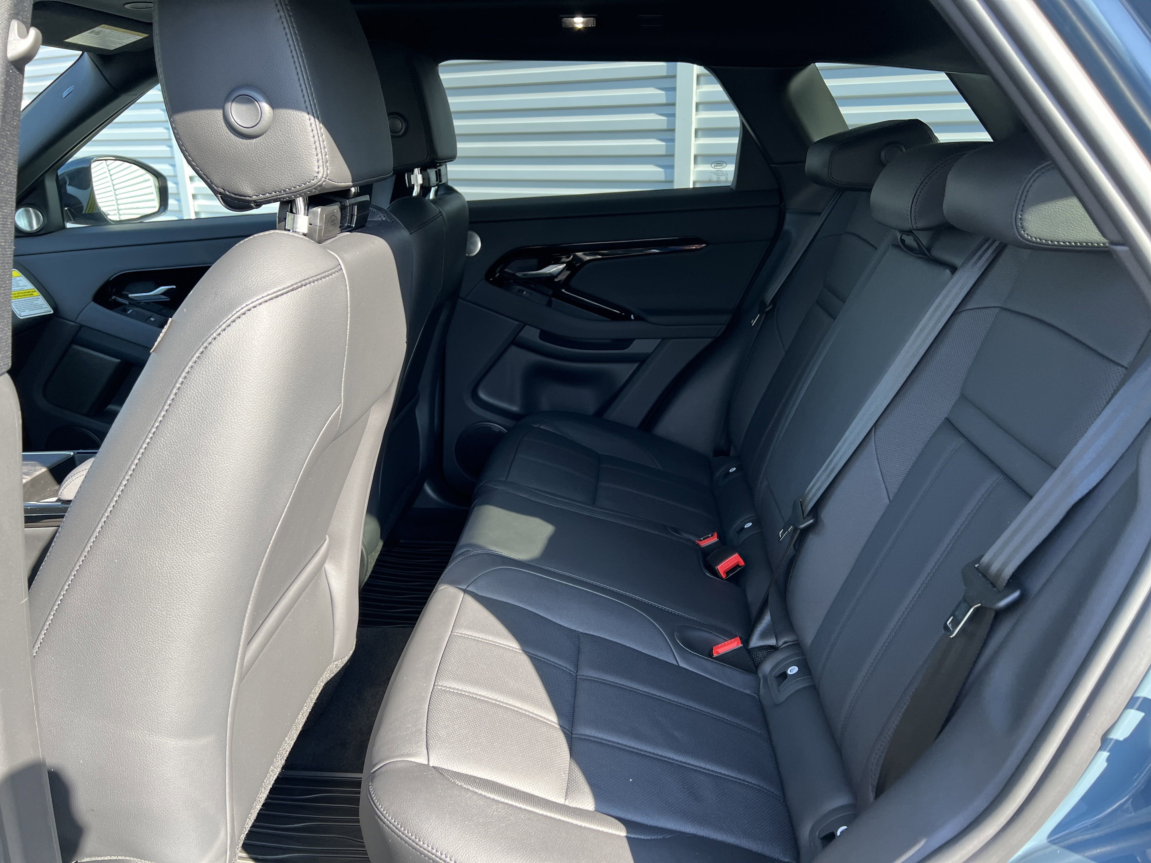 New 2026 Land Rover Range Rover Evoque Dynamic SE image 9