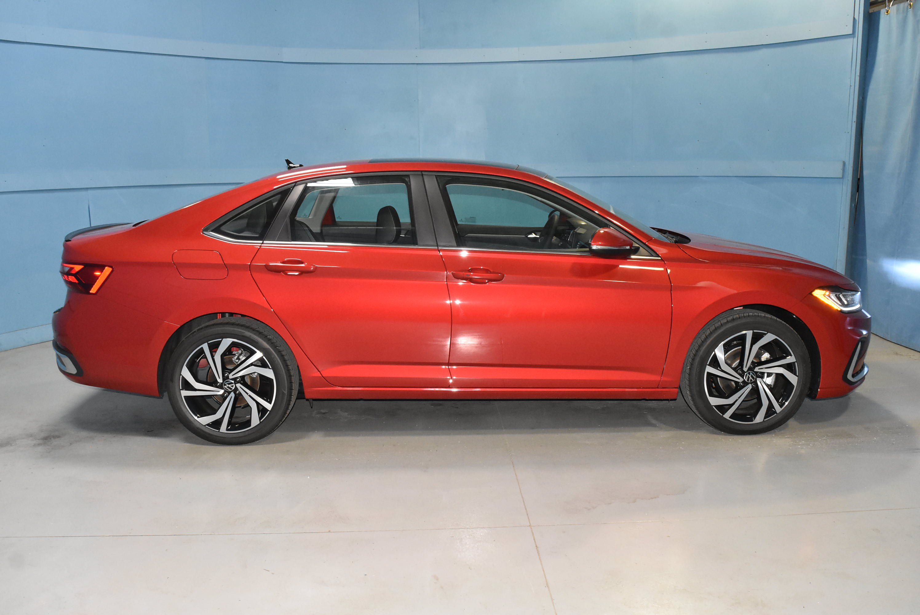 New 2026 Volkswagen Jetta SEL FWD image 19