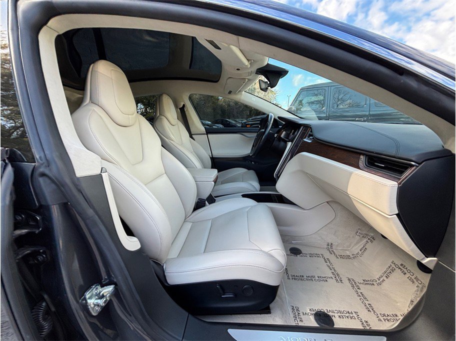 Used 2018 Tesla Model S 100D image 42