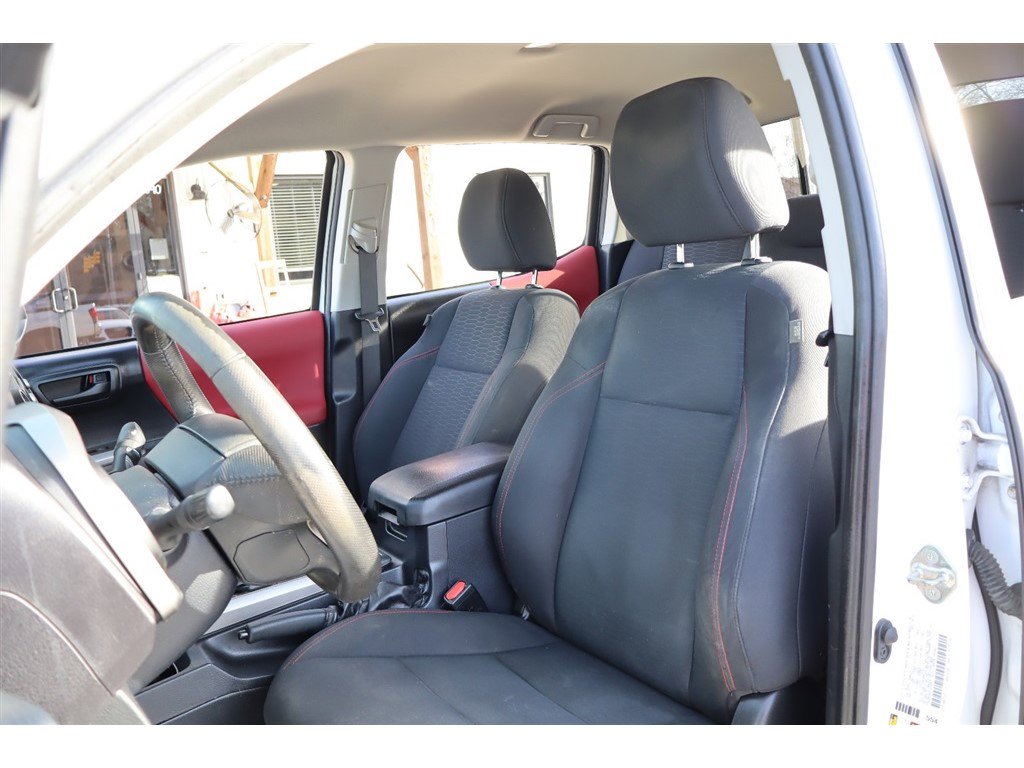 Used 2019 Toyota Tacoma SR5 image 11