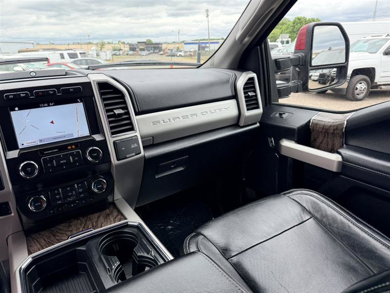 Used 2019 Ford F250 Lariat w/ Lariat Value Package AWD/4WD image 24