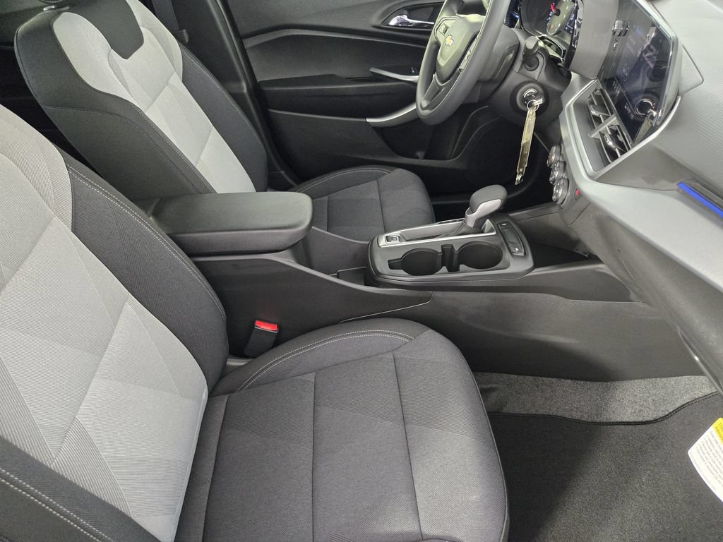 New 2026 Chevrolet Trax LS FWD image 16