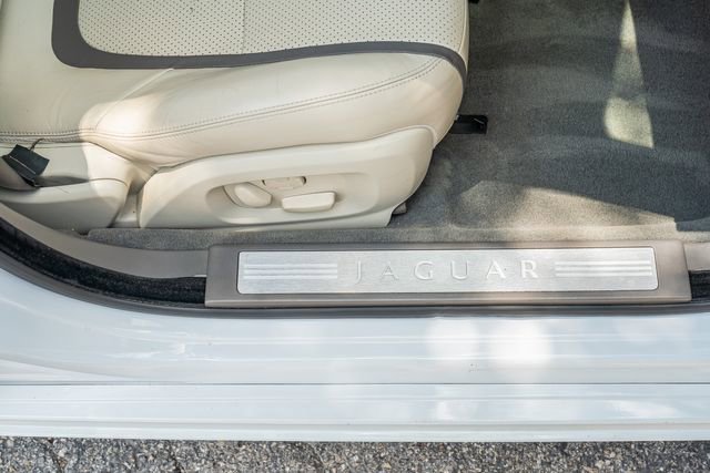Used 2012 Jaguar XF Portfolio image 44