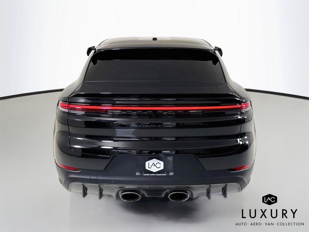 Used 2025 Porsche Cayenne Turbo GT AWD/4WD image 6