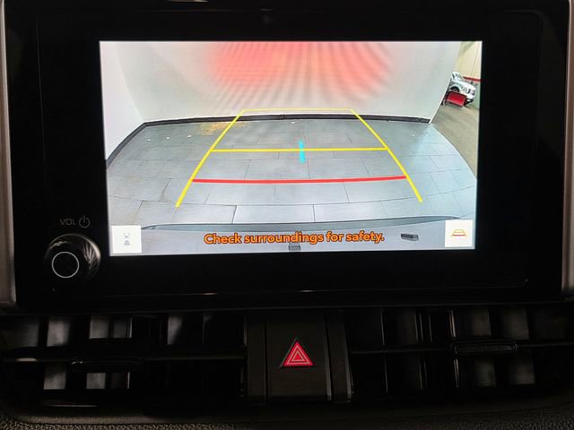 Used 2025 Toyota RAV4 XLE AWD/4WD image 19