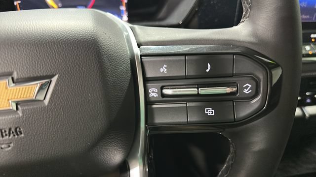 Used 2023 Chevrolet Colorado LT AWD/4WD image 13
