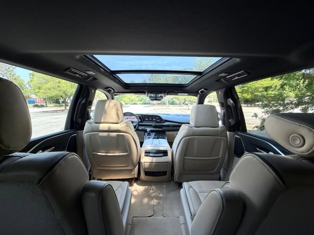 Used 2023 Cadillac Escalade ESV Premium Luxury AWD/4WD image 35