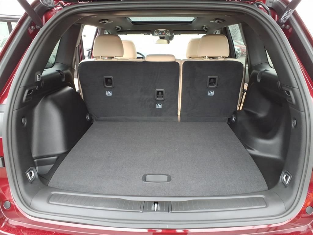 New 2025 Jeep Grand Cherokee Limited image 13