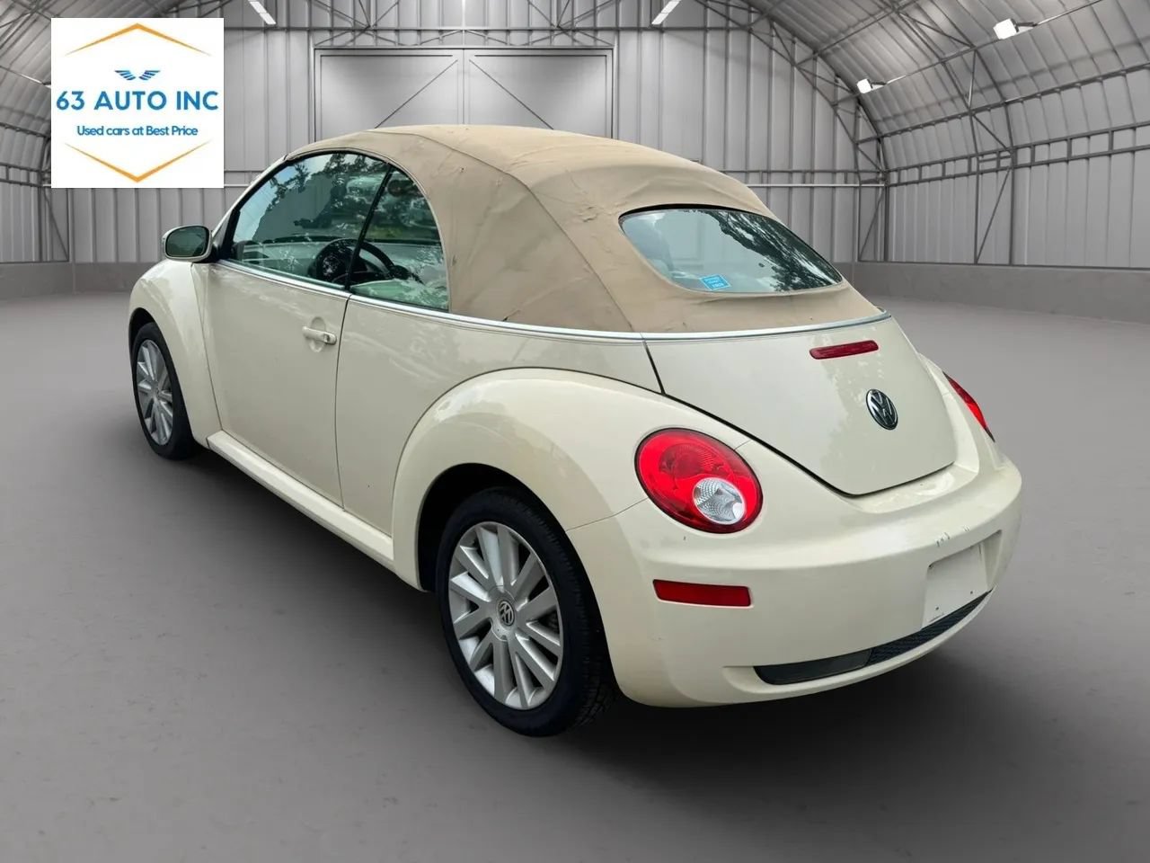 Used 2008 Volkswagen Beetle SE FWD image 3