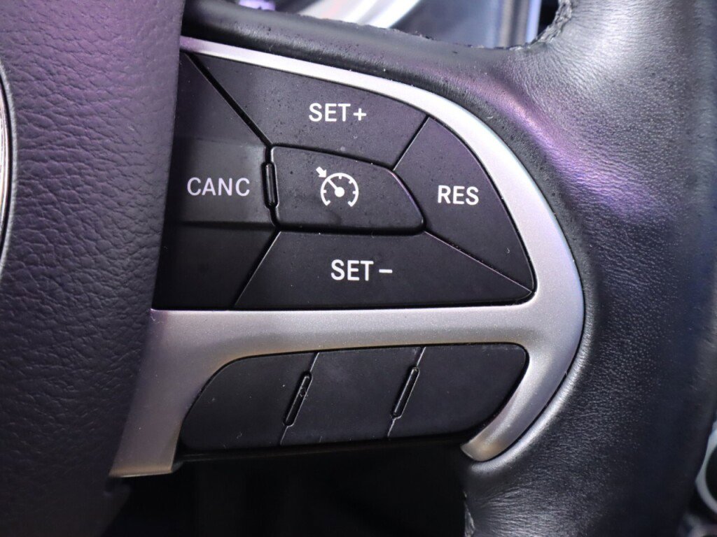 Used 2016 Dodge Charger SXT w/ Plus Group image 13