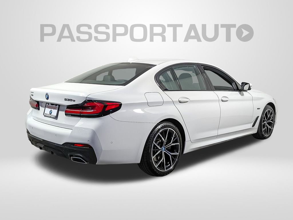 Certified 2023 BMW 530e xDrive w/ Premium Package image 6