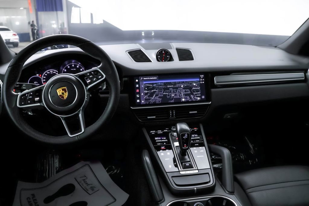 Used 2022 Porsche Cayenne Platinum Edition AWD/4WD image 26