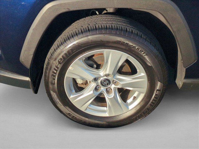Used 2021 Toyota RAV4 XLE FWD image 23