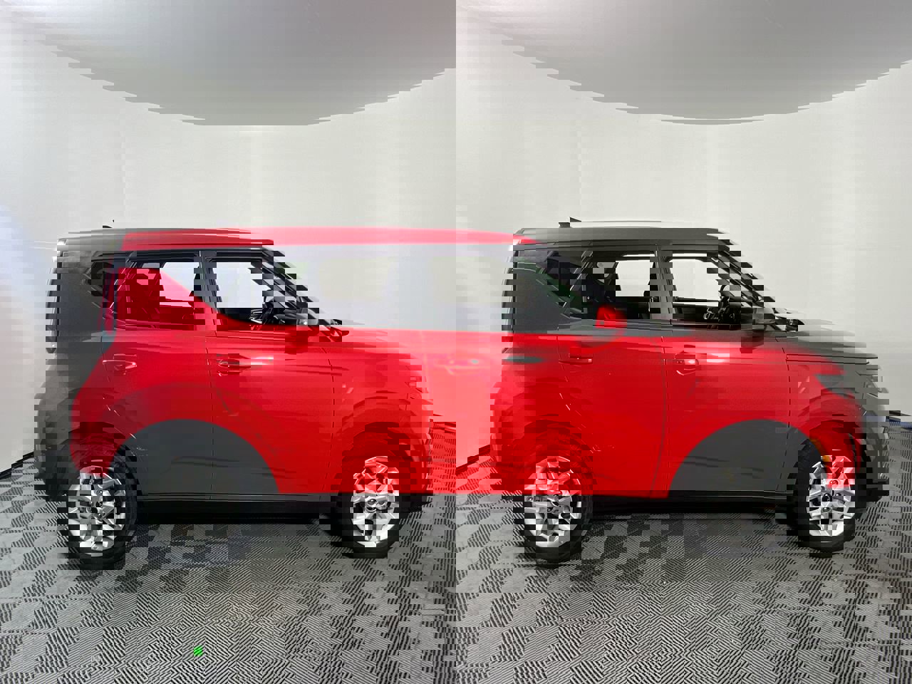 Certified 2025 Kia Soul S image 2