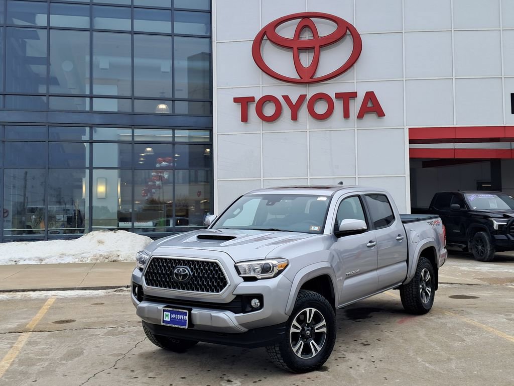 Used 2018 Toyota Tacoma TRD Sport image 1