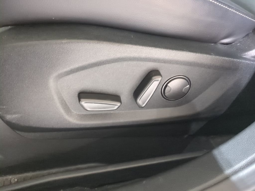 Used 2022 Ford Edge SEL w/ Convenience Package image 15