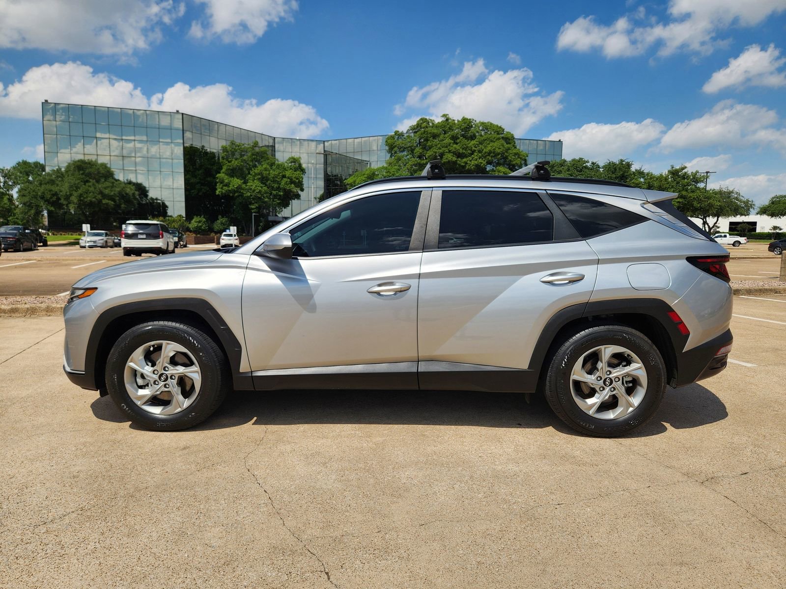 Used 2024 Hyundai Tucson SEL FWD image 3