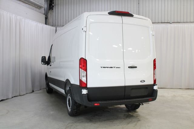 New 2026 Ford Transit 250 148 Medium Roof w/ Load Area Protection Package RWD image 8