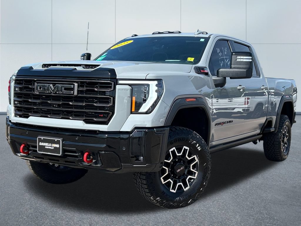 Used 2025 GMC Sierra 2500 AT4X AWD/4WD image 1