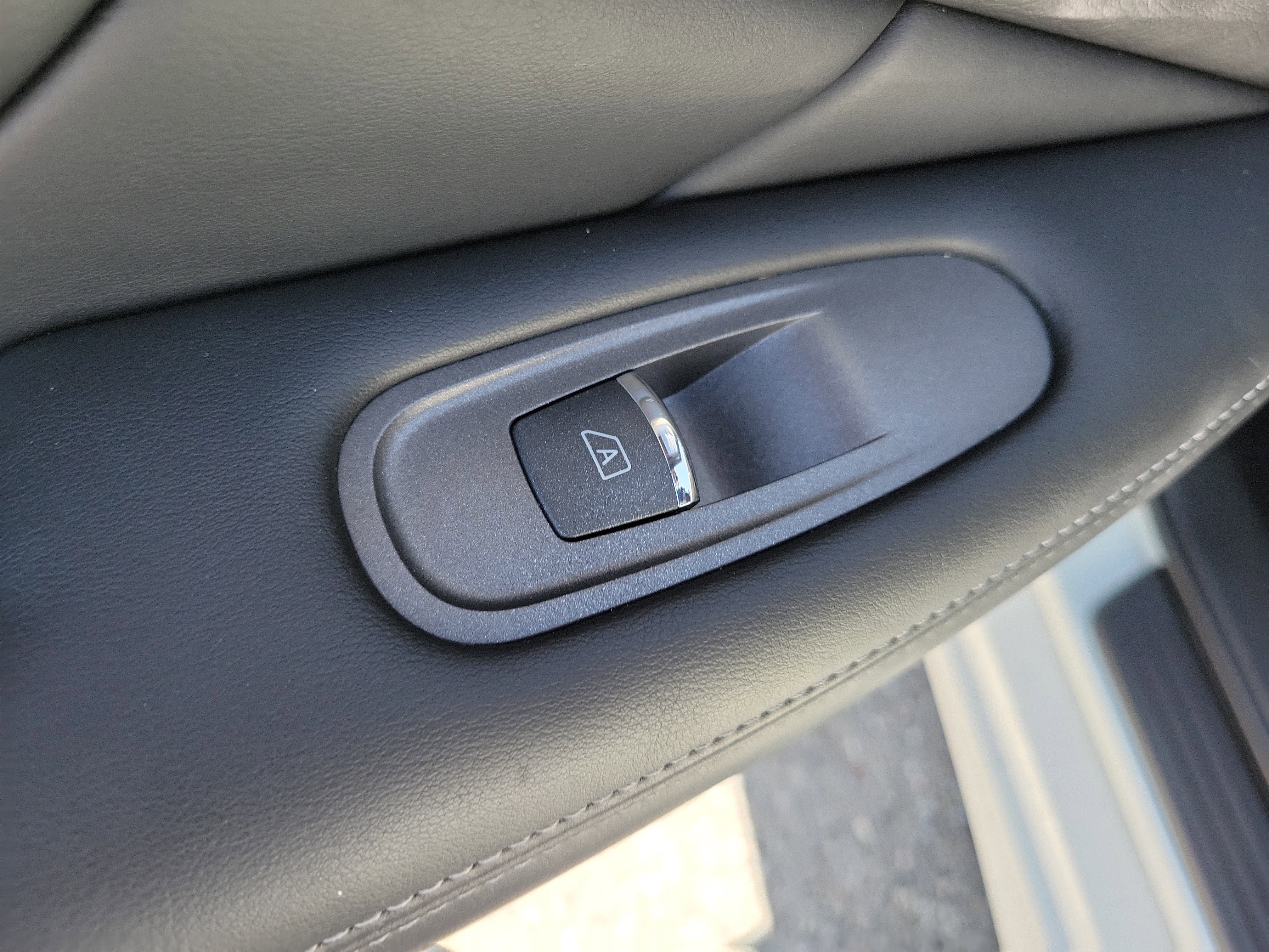 Used 2020 INFINITI Q50 Luxe image 15