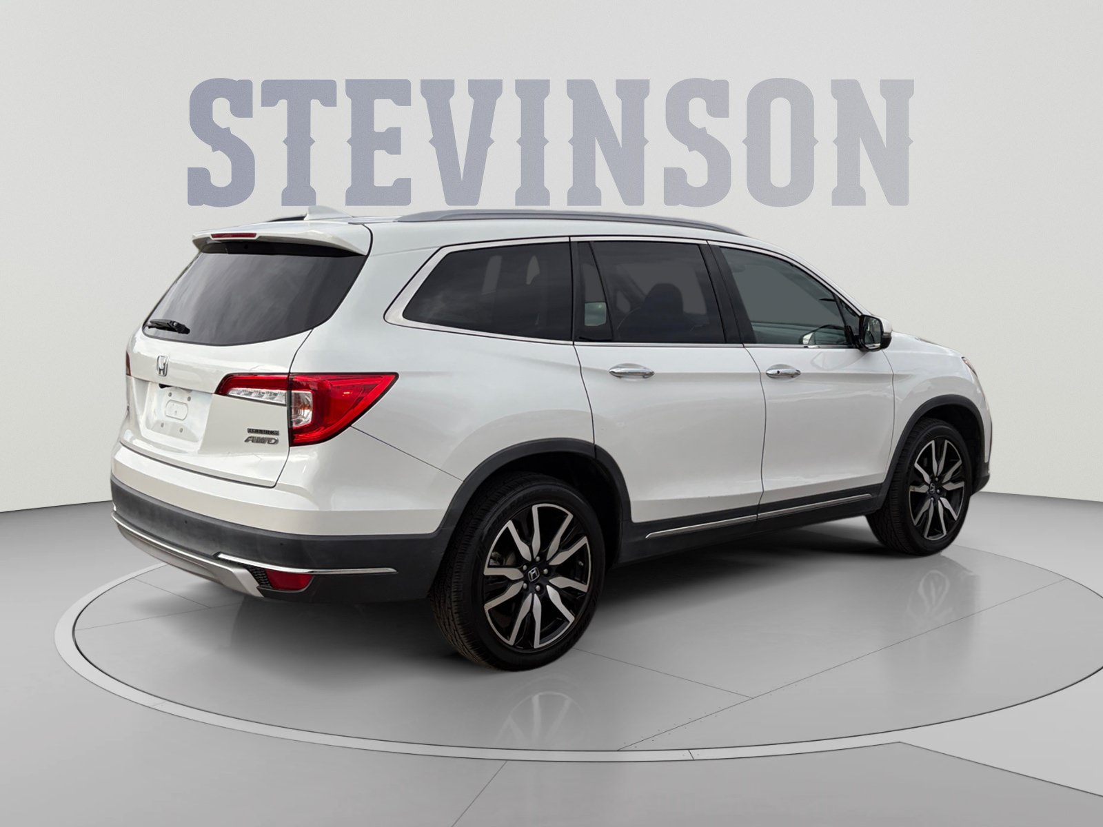 Used 2021 Honda Pilot Touring image 5