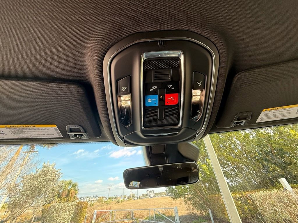 New 2026 Jeep Grand Cherokee L Laredo image 11