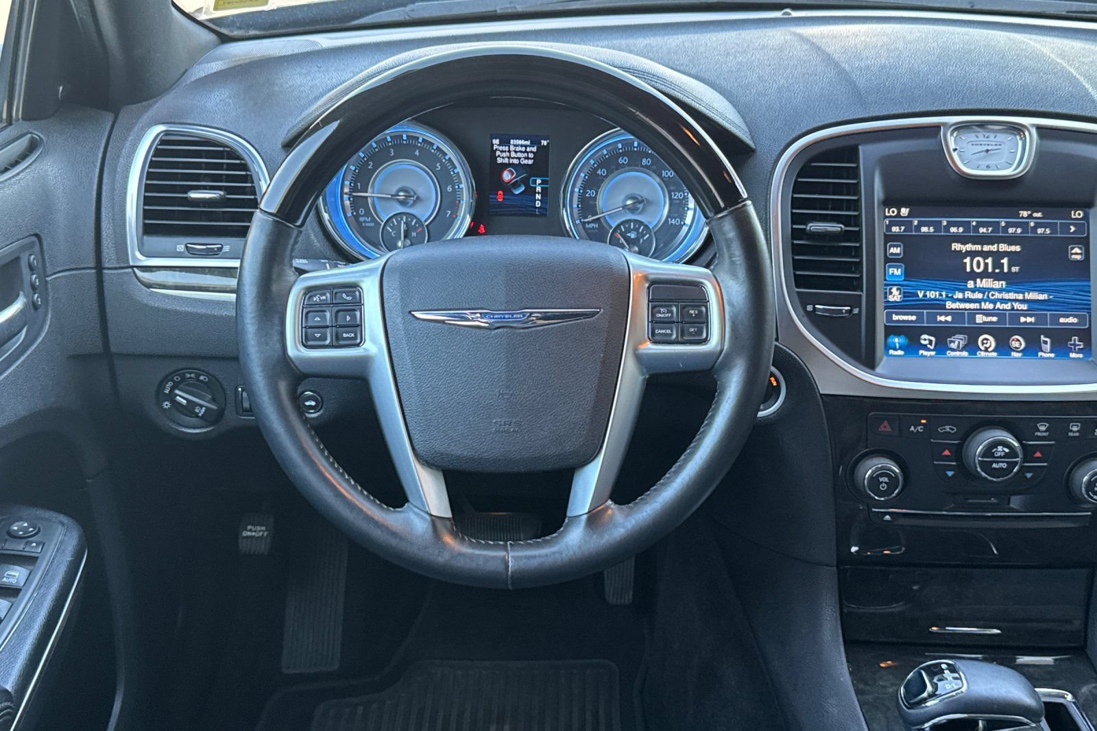 Used 2013 Chrysler 300 C RWD image 15