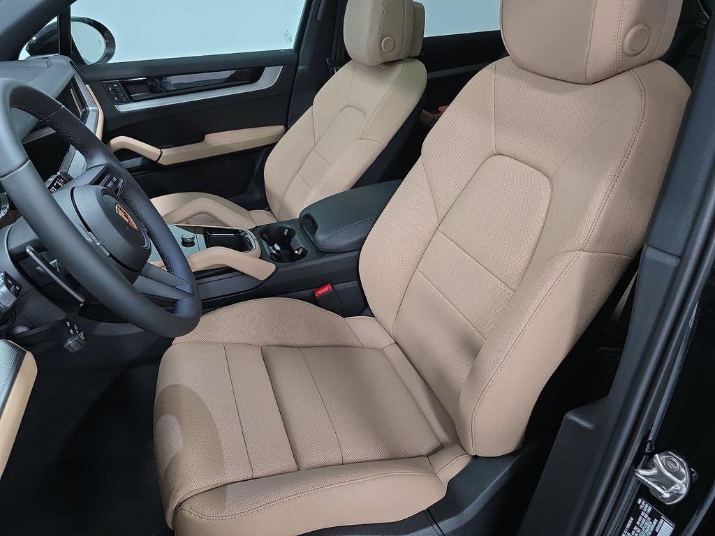 New 2026 Porsche Cayenne AWD/4WD image 5