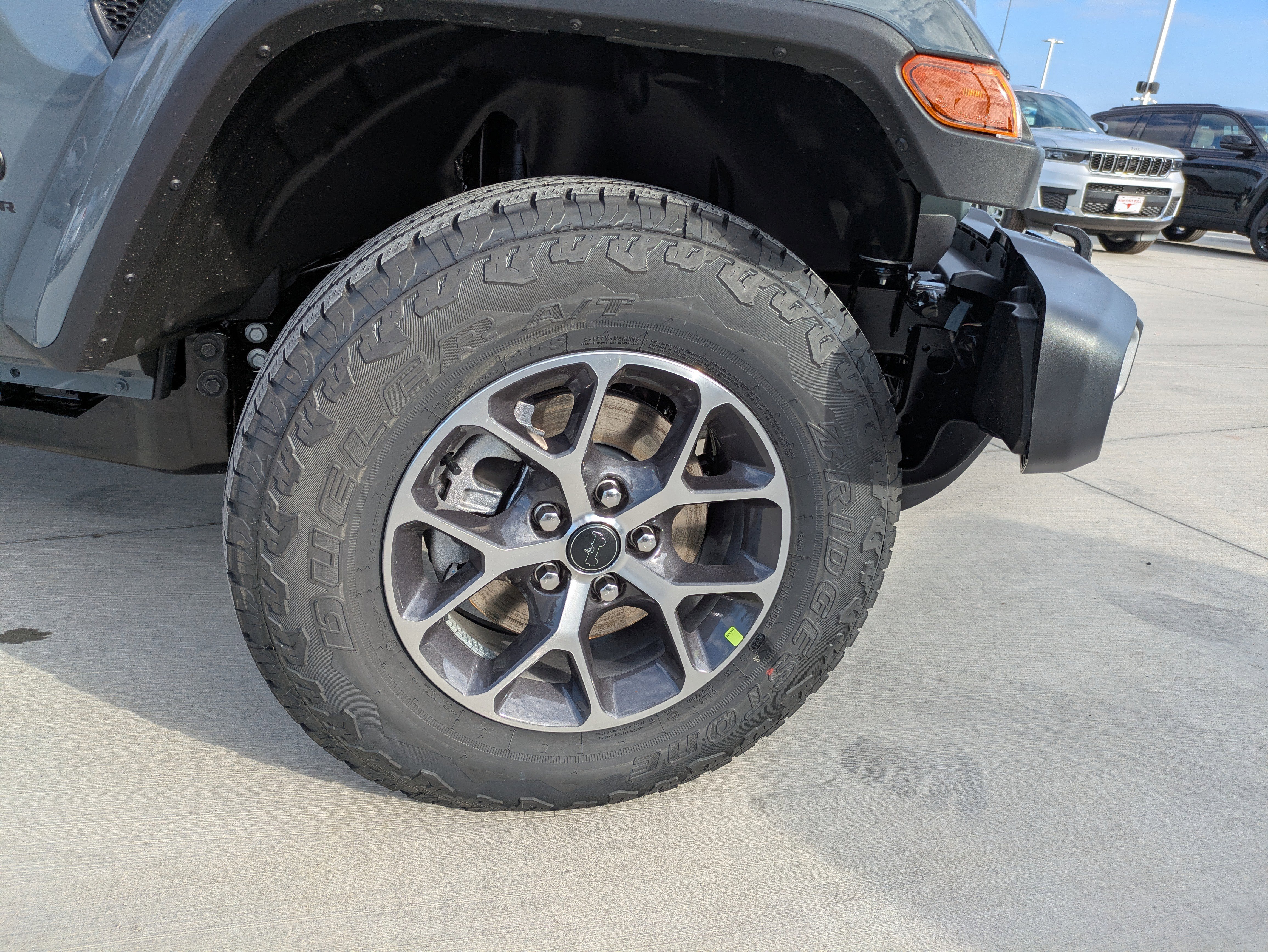 New 2026 Jeep Gladiator Sport AWD/4WD image 10