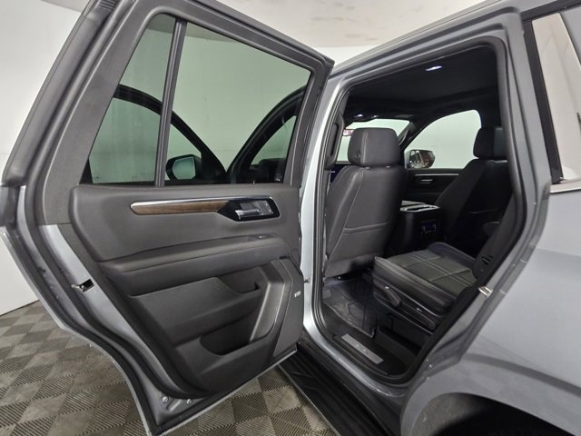 New 2025 Chevrolet Tahoe High Country w/ Sun And Tow Package image 16