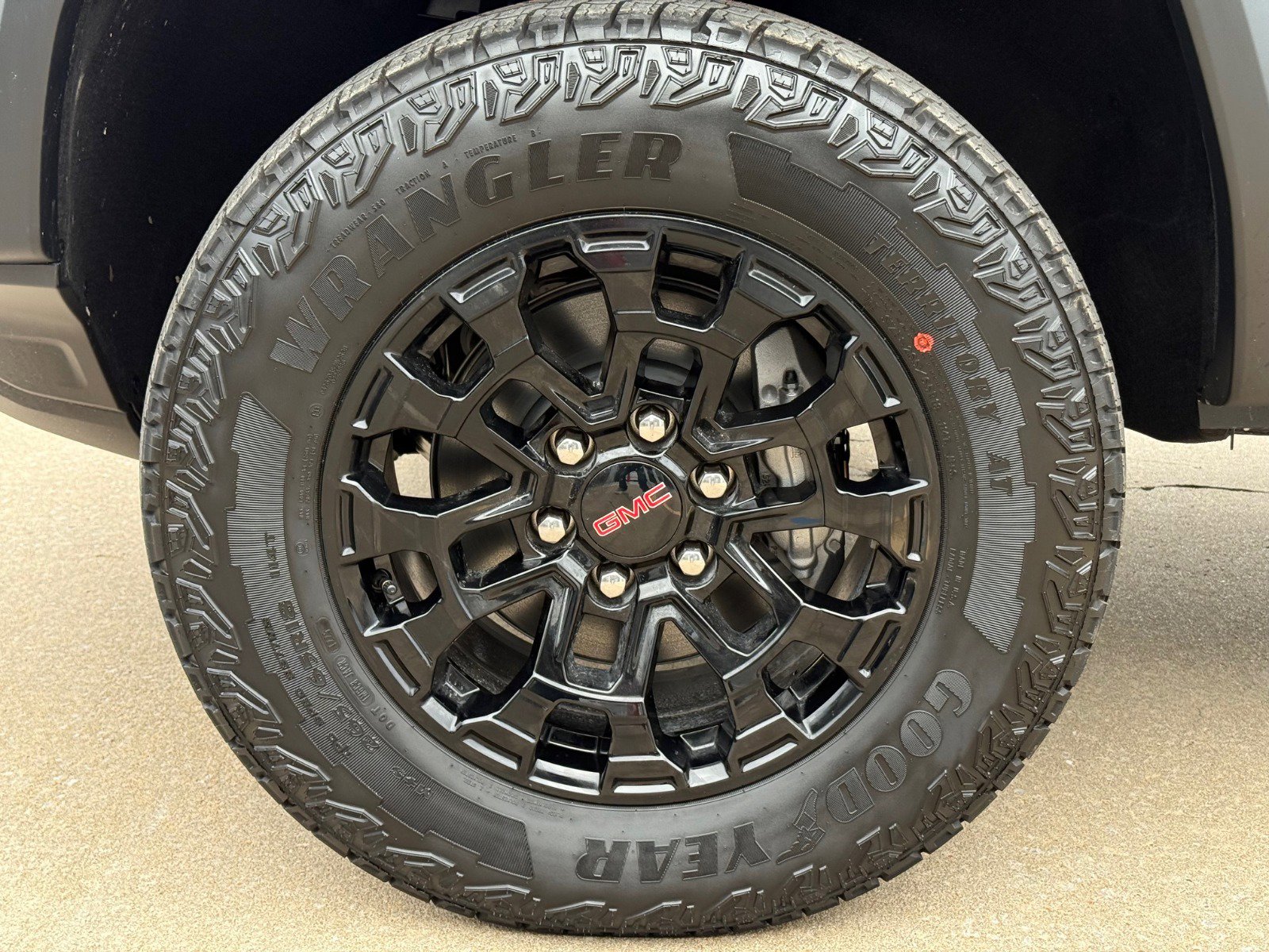 New 2026 GMC Canyon Elevation w/ Convenience Package image 7