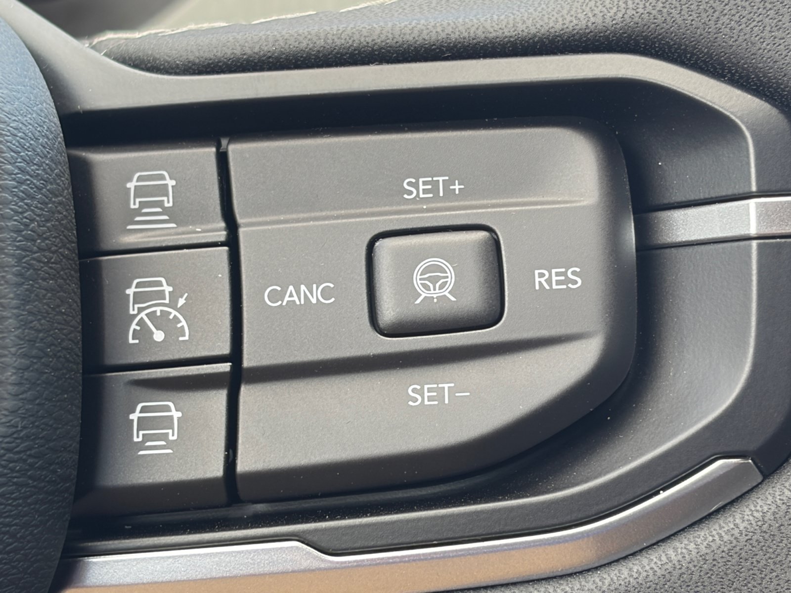 New 2026 Jeep Cherokee Limited AWD/4WD image 29