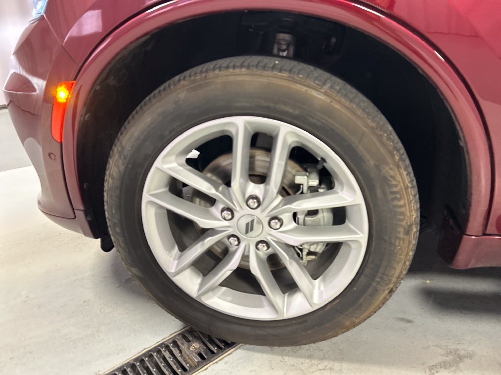 Used 2025 Dodge Durango GT AWD/4WD image 9