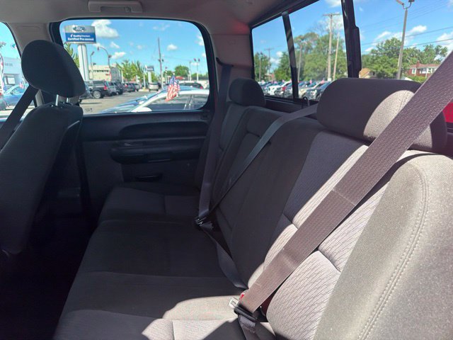 Used 2014 Chevrolet Silverado 2500 LT w/ Interior Plus Package AWD/4WD image 19