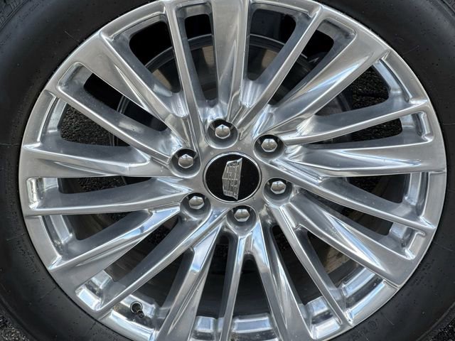 Used 2023 Cadillac Escalade Premium Luxury image 12