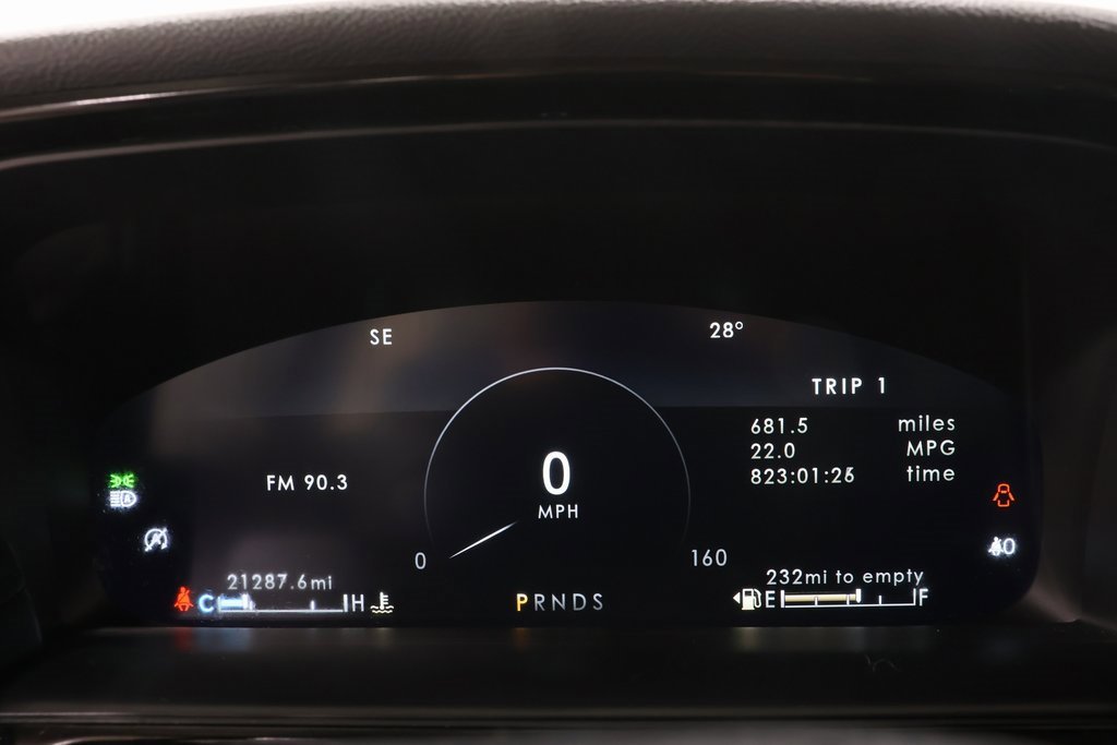 Used 2023 Lincoln Nautilus AWD w/ Premium Package image 12