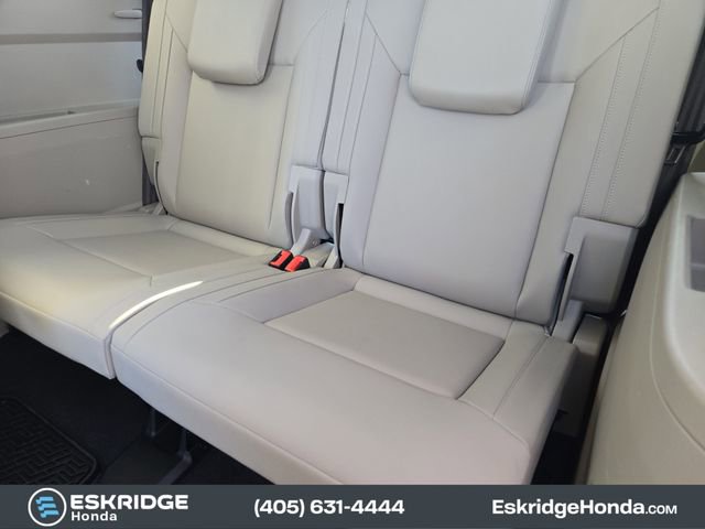 Used 2019 Volkswagen Atlas SE w/ Towing Package image 32