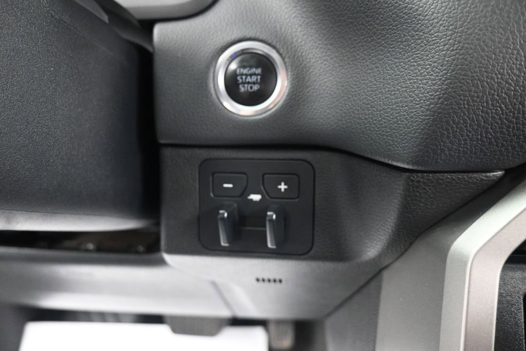 Used 2023 Toyota Tundra Limited AWD/4WD image 26
