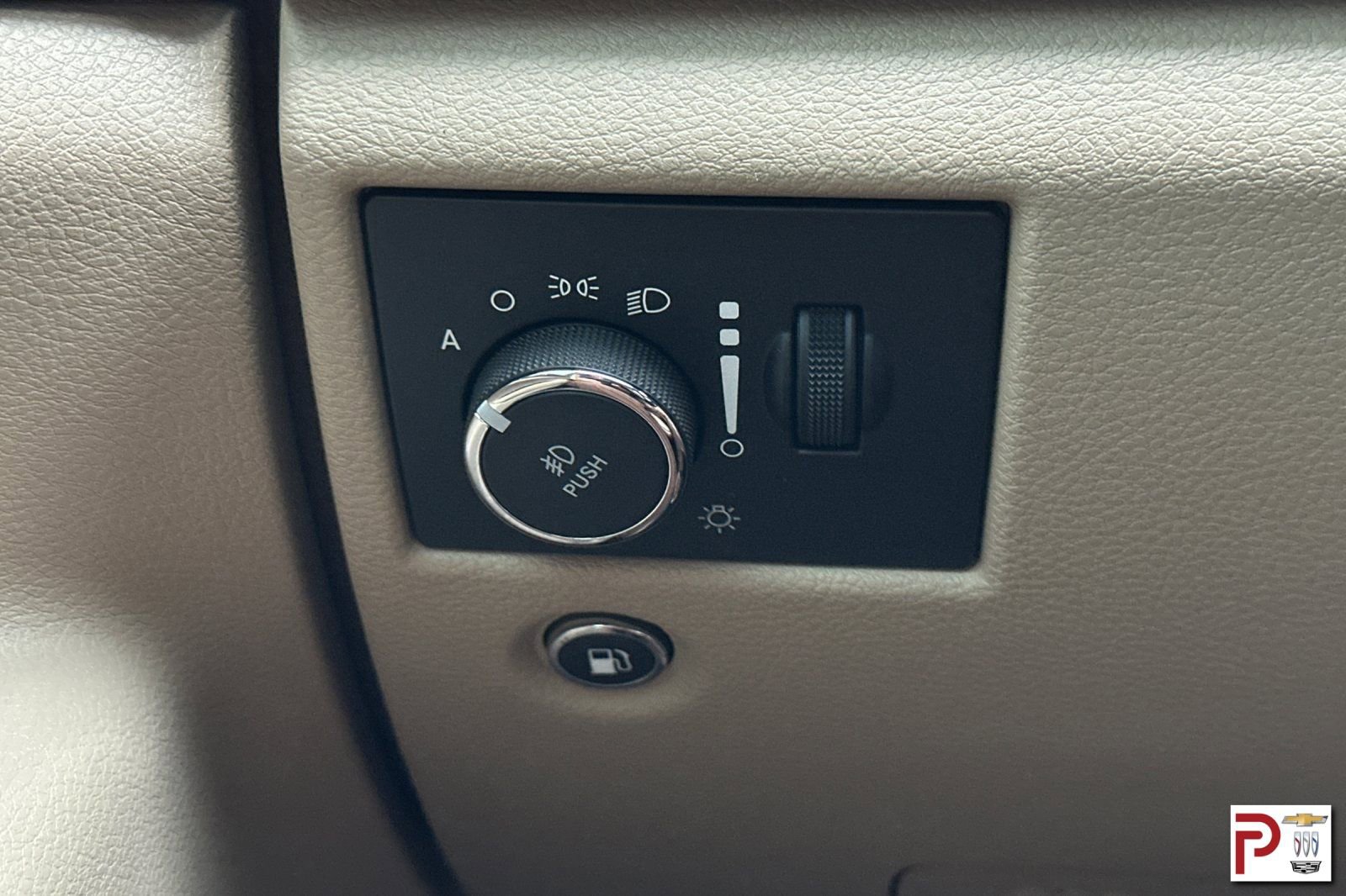 Used 2018 Jeep Grand Cherokee Limited w/ Luxury Group II image 34